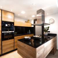 Top quality kitchen cabinets with detail solid wooden kitchen cabinet